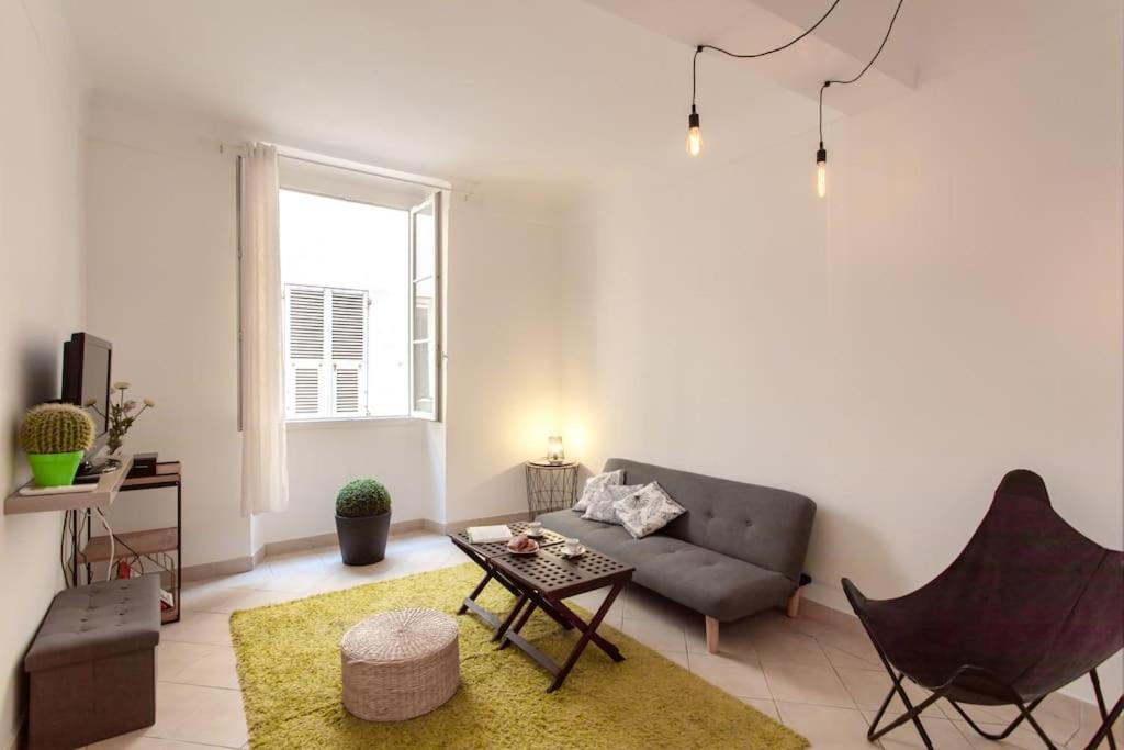Appartamento L23 Rossetti Old Town 3 Min To The Sea/Ac & Wifi Nizza Esterno foto